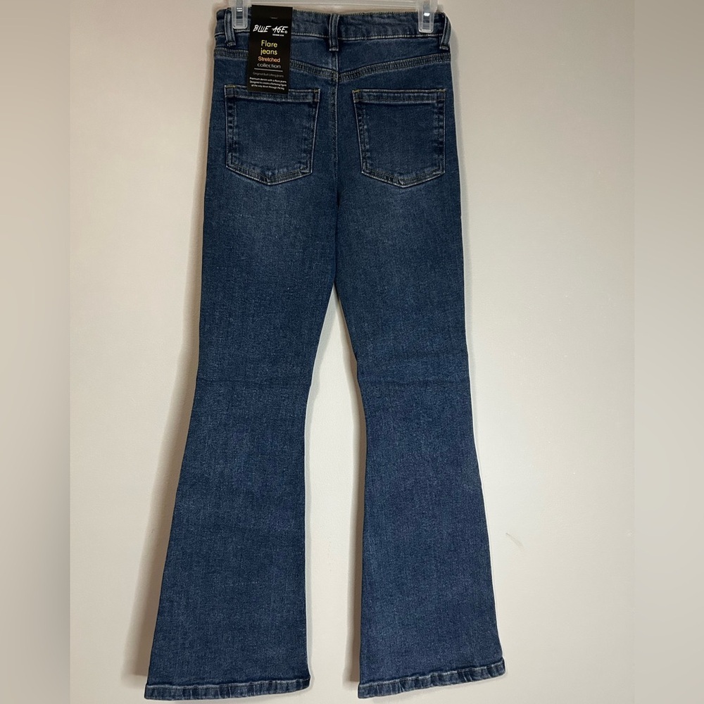 NWT Distressed Blue Age Flare Jeans, Size 3 - Picture 5 of 9
